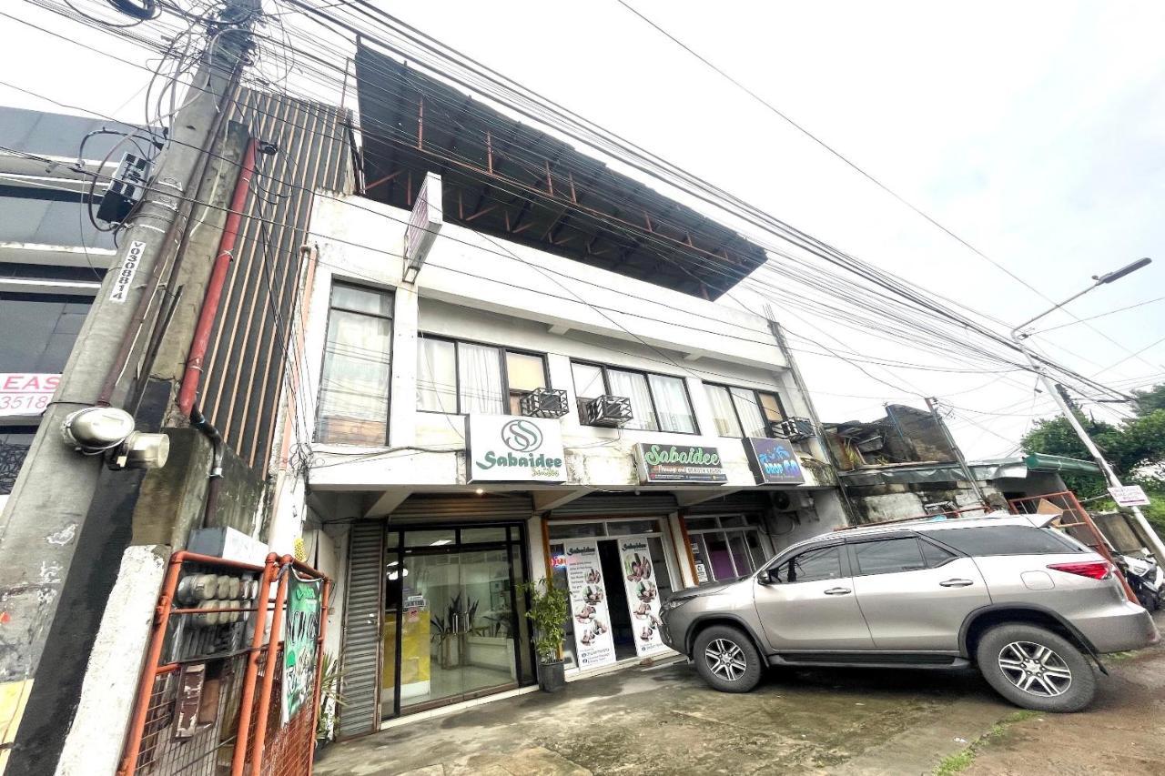 Oyo 910 Sabaidee Suites Mandaue City Exterior foto